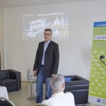 Thomas Lingk, Abteilungsleiter Amt für Wirtschaftsförderung Leipzig und Vorsitzender des Netzwerk Energie und Umwelt (NEU e. V.) eröffnet die Podiumsdikussion