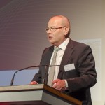 Uwe Albrecht, Stadt Leipzig, Bürgermeister und Beigeordneter für Wirtschaft und Arbeit begrüßt die Gäste